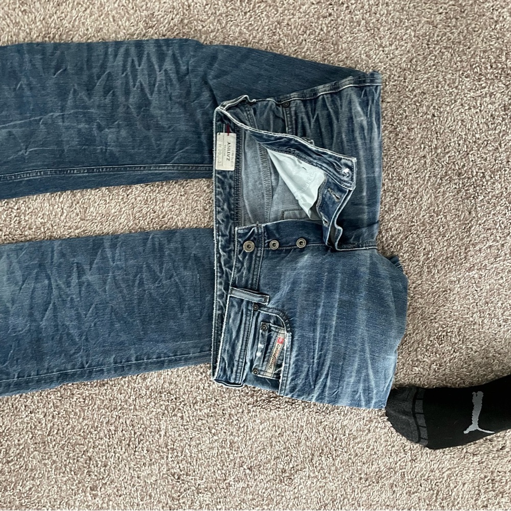 Diesel Zatiny 30/32. Loved these jeans. I can’t fit in them anymore.